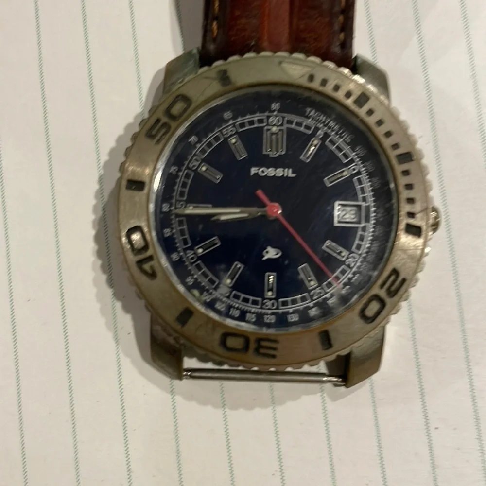 Fossil tachymetre watch with date
